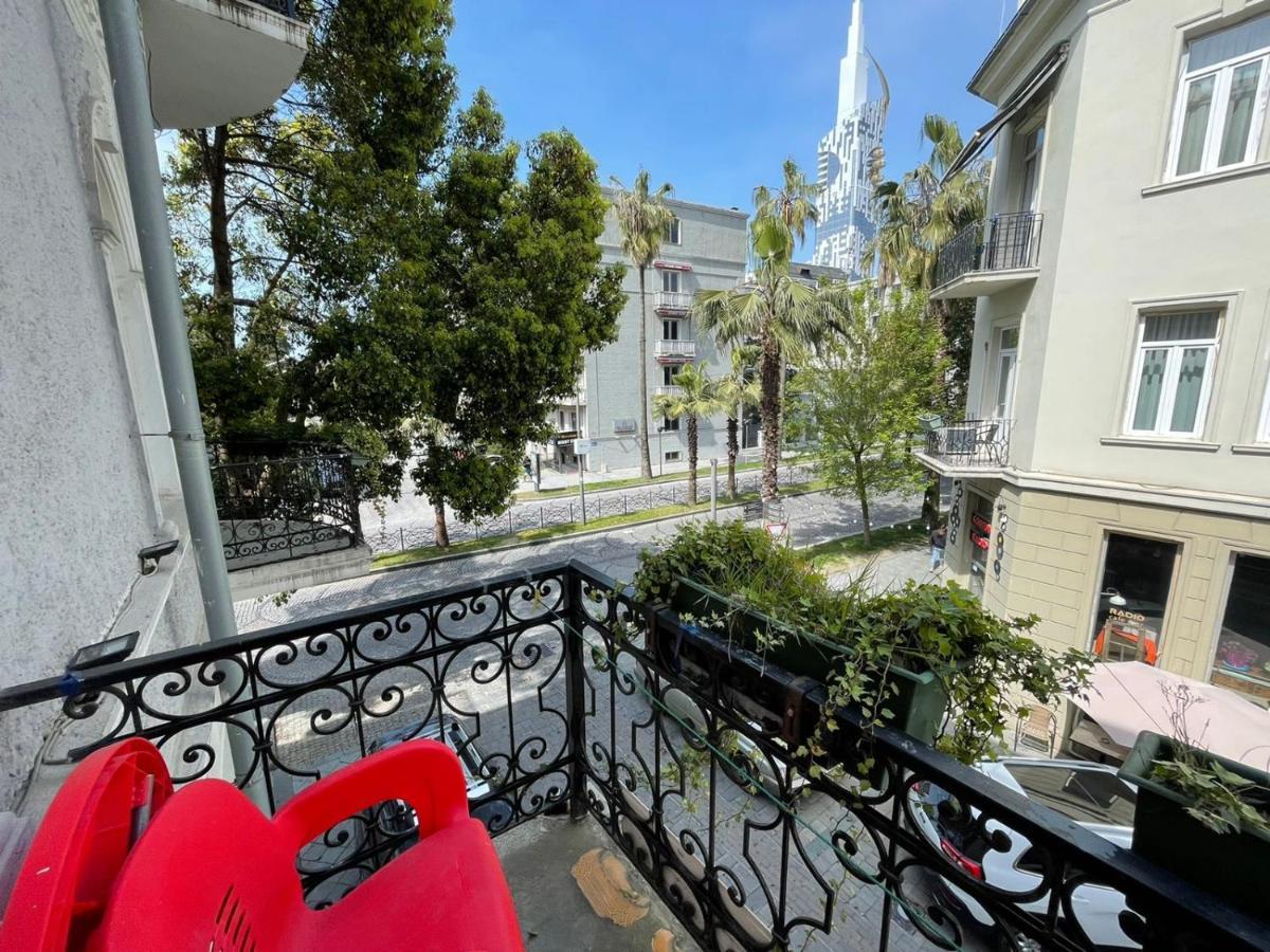 Центр Города Батуми Apartment Rustaveli 13 Exterior photo